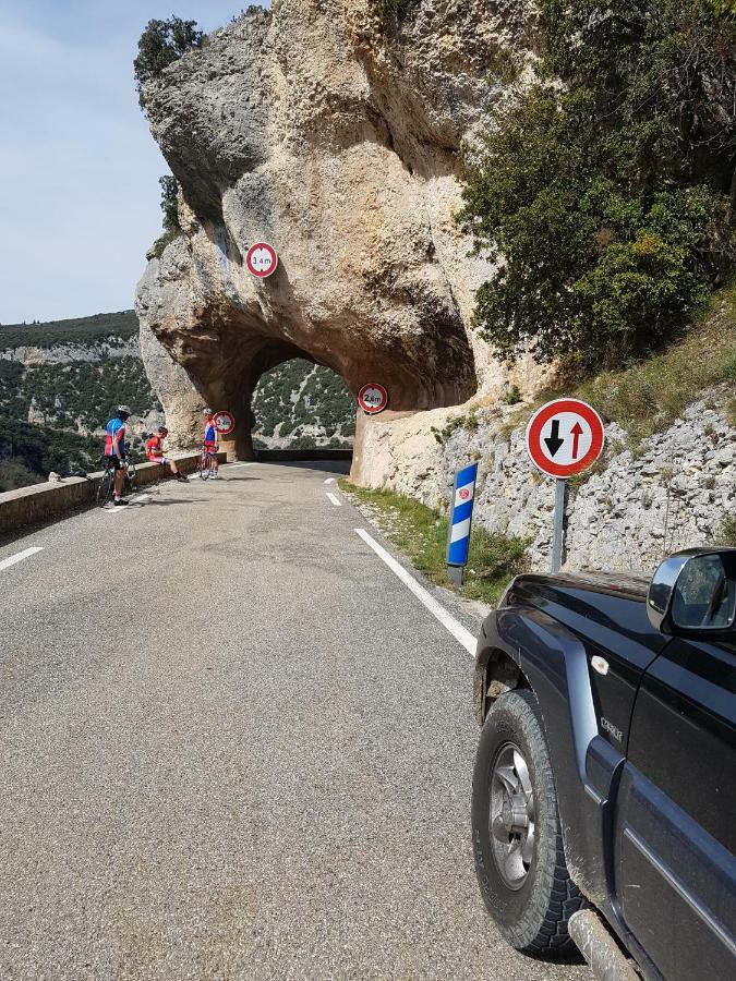 Chambre Pour Cyclistes Au Mt Ventoux Le Barroux Kültér fotó